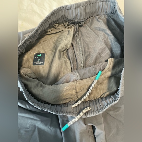 Myles Make Moves. Men’s pants. Size MD. 30inch inseam. Never been worn. - Picture 6 of 6